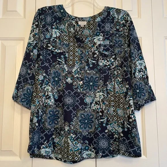 SOLD IN AUCTION ~ AVENUE Abstract Floral Navy Blue Button Henley 18/20 - Picture 2 of 11